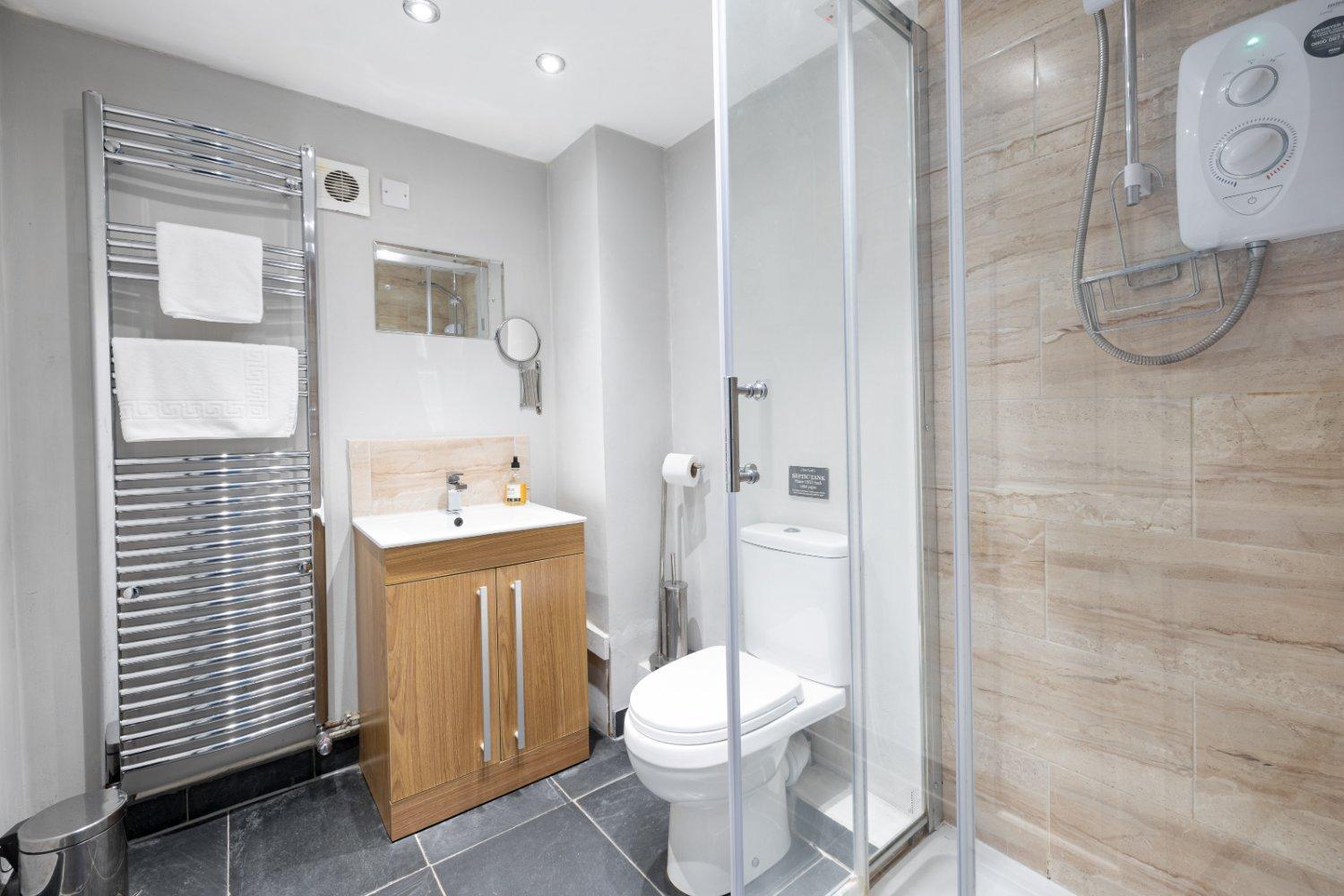 The School Rooms Estate: Georgian Charm with Pool and Hot Tub near Bath Box  Exterior photo